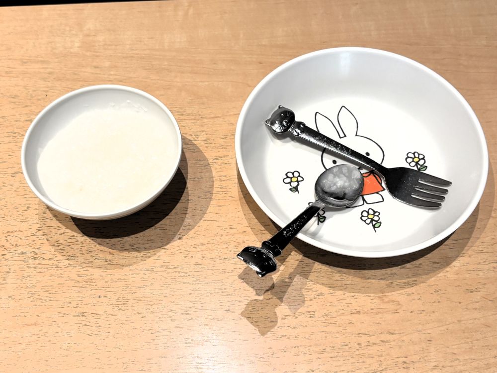 「ラフォーレ伊東温泉 湯の庭」の朝のベビー離乳食の写真