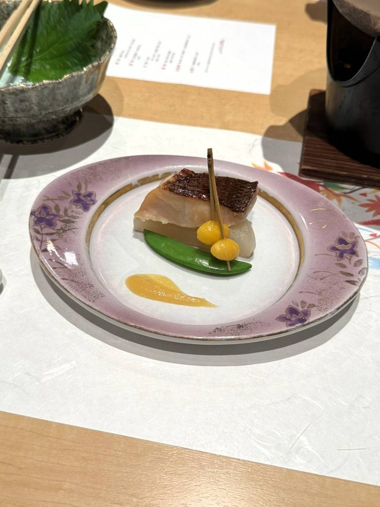 「ラフォーレ伊東温泉 湯の庭」の会席料理の写真