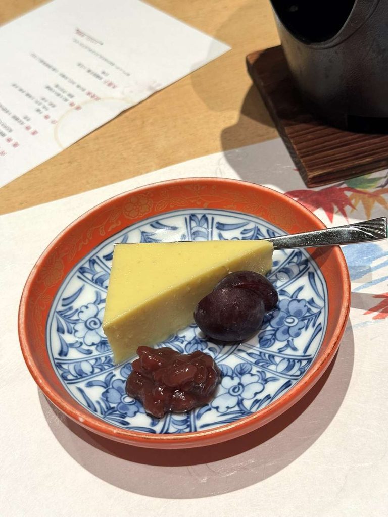 「ラフォーレ伊東温泉 湯の庭」の会席料理の写真